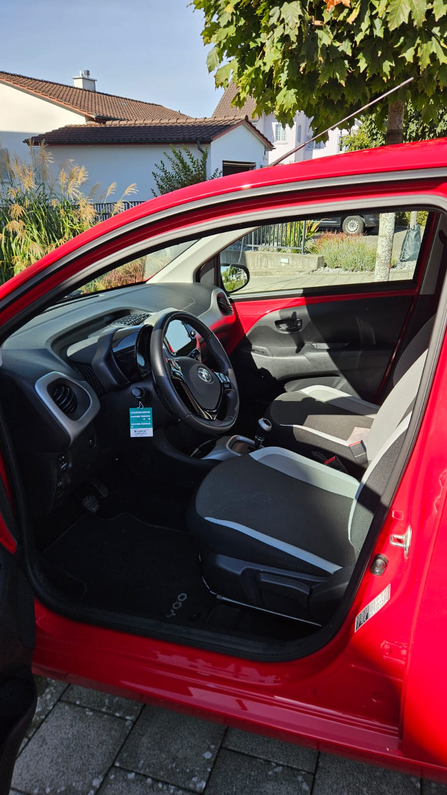 TOYOTA 1.0 VVT-i x-play-image-4