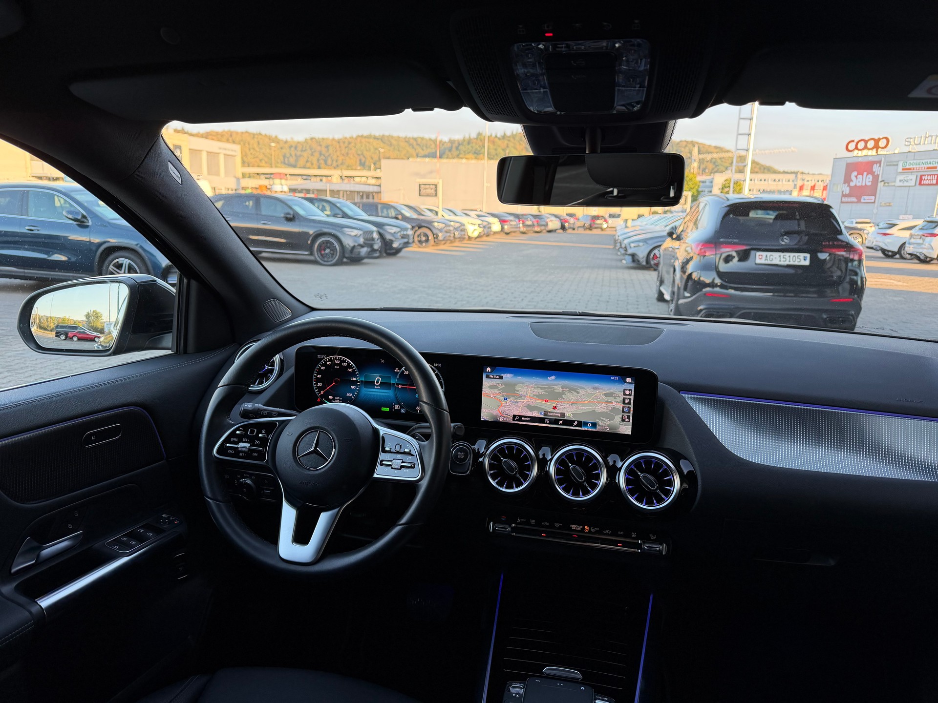 MERCEDES-BENZ EQA 300 4Matic-image-5