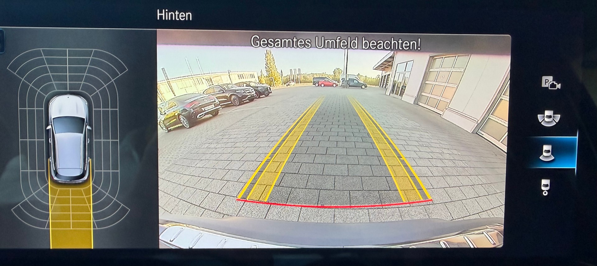 MERCEDES-BENZ EQA 300 4Matic-image-7