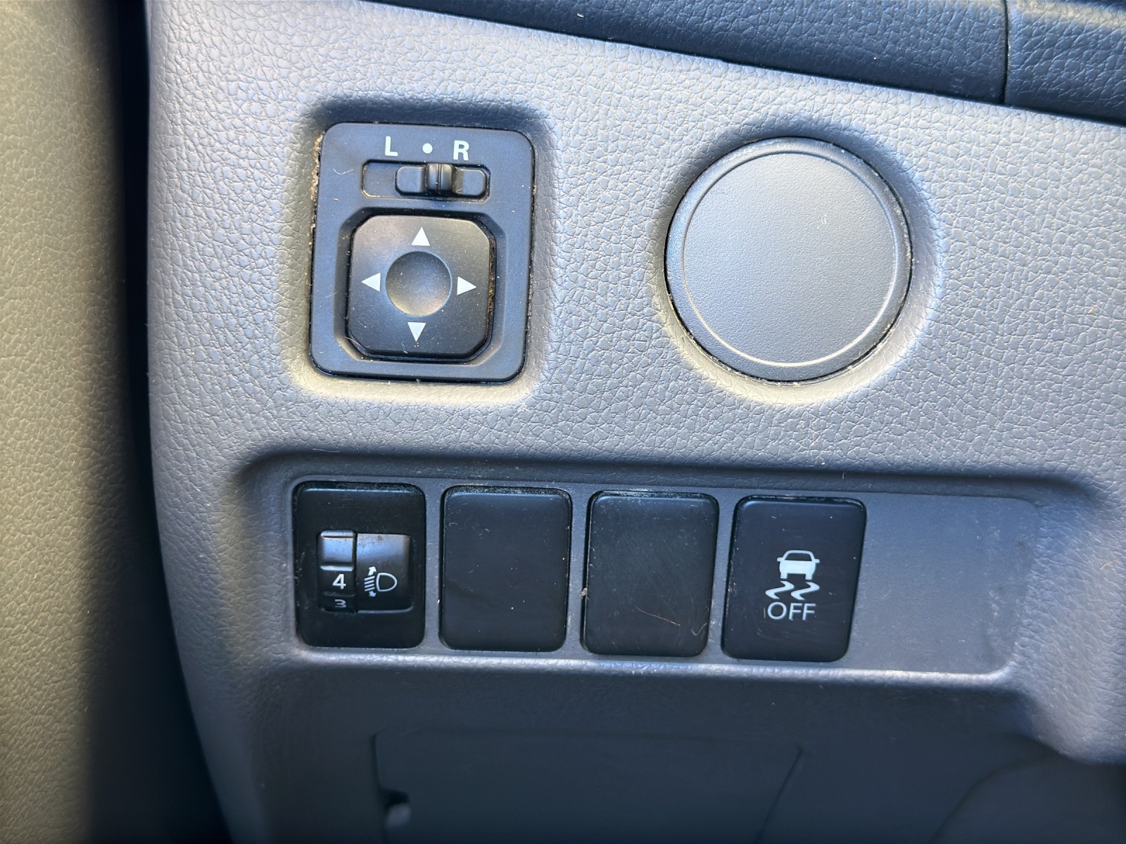 MITSUBISHI L 200 2.4 Value Double Cab-image-13