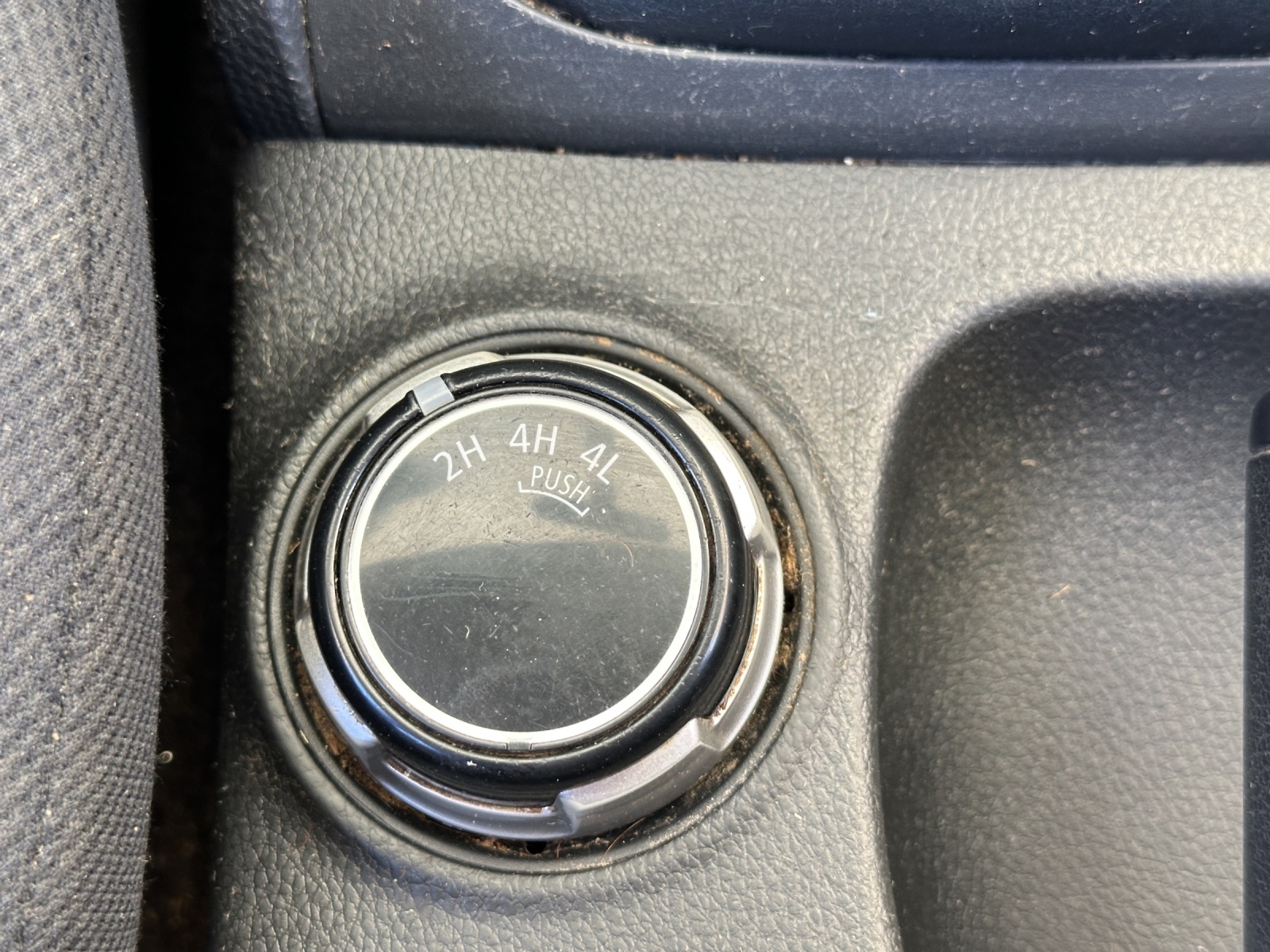 MITSUBISHI L 200 2.4 Value Double Cab-image-17