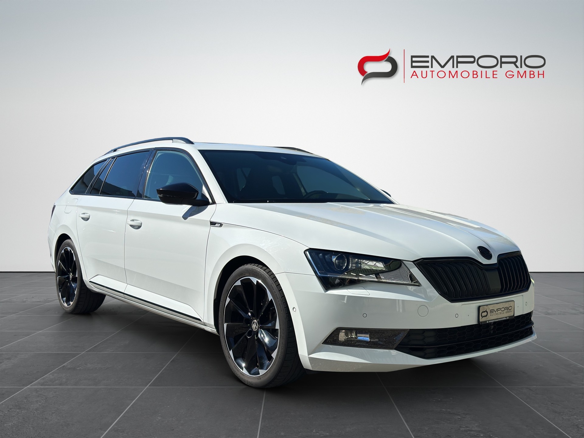 SKODA Superb Combi 2.0 TSI SportLine+ DSG 4x4-image-1