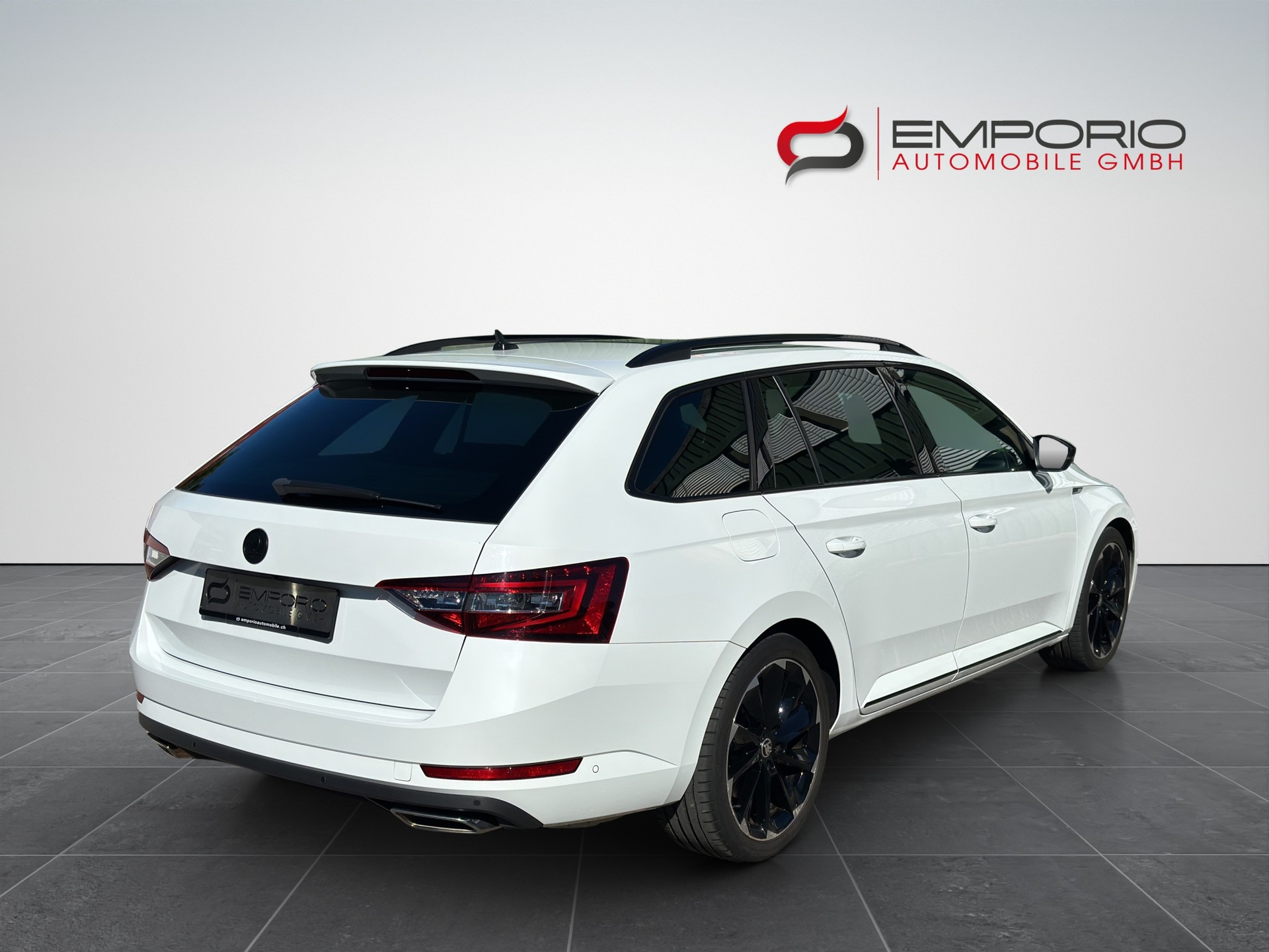 SKODA Superb Combi 2.0 TSI SportLine+ DSG 4x4-image-7