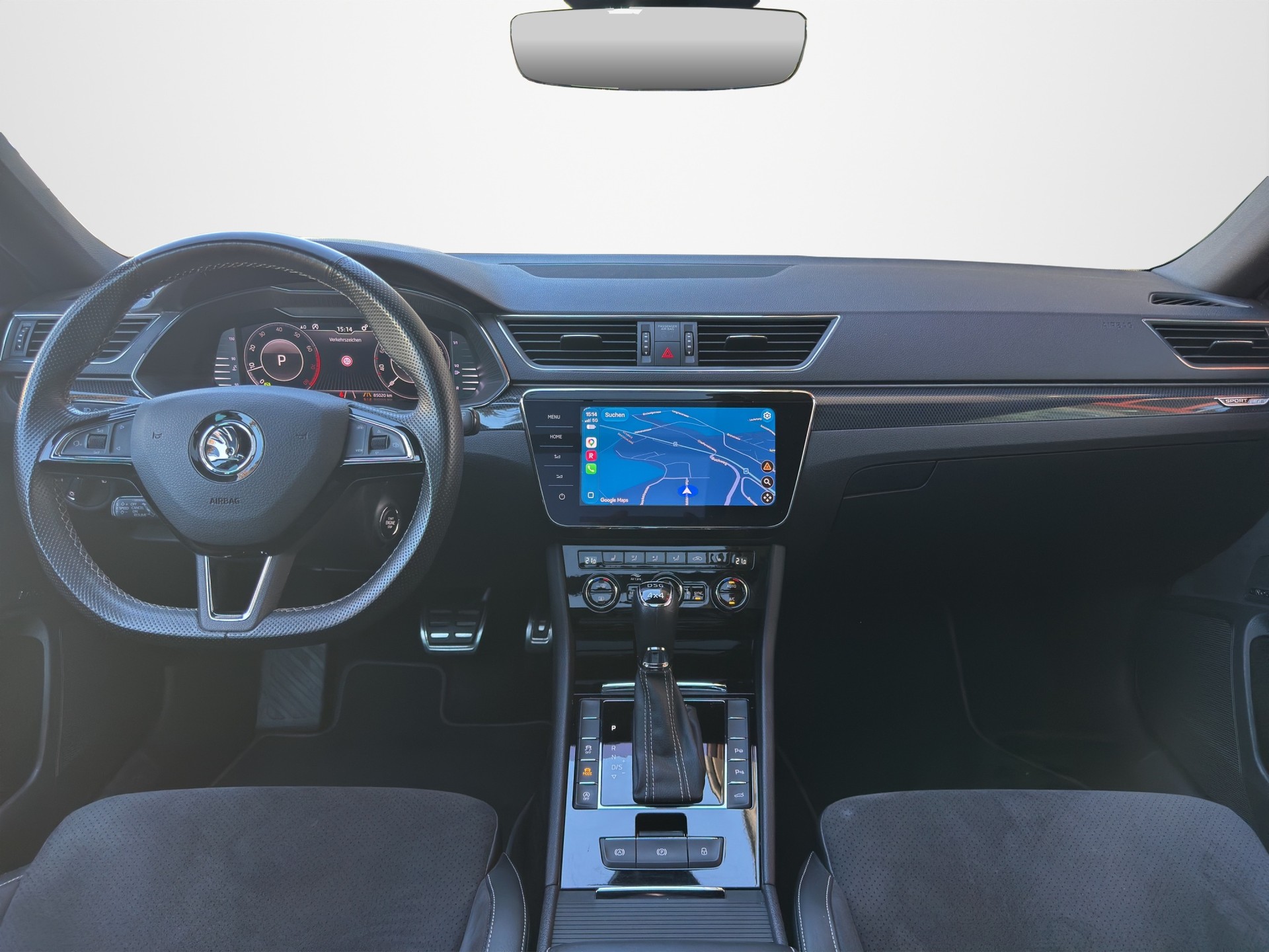 SKODA Superb Combi 2.0 TSI SportLine+ DSG 4x4-image-8