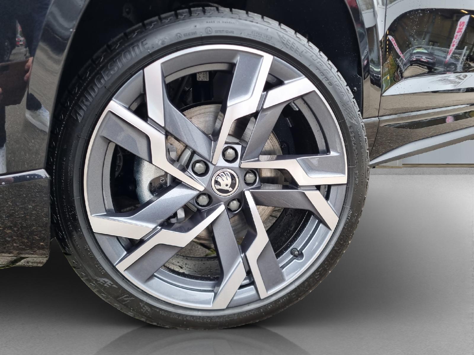 SKODA Karoq 1.5 TSI SportLine DSG *Anhängevorrichtung*Spurhalte*Totwinkel* 2025-image-11
