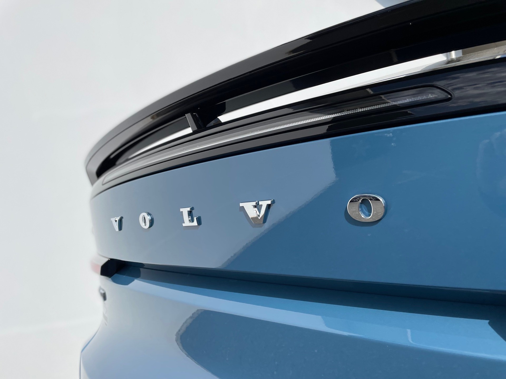 VOLVO C40 P8 Twin Recharge Ultimate AWD-image-5