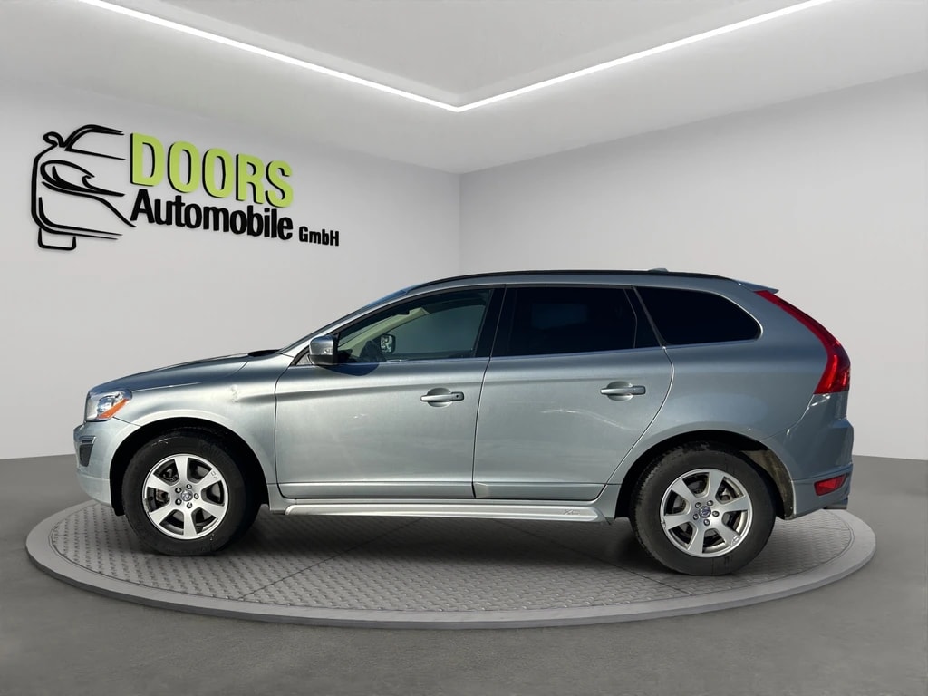 VOLVO XC60 T6 AWD R-Design Geartronic-image-6