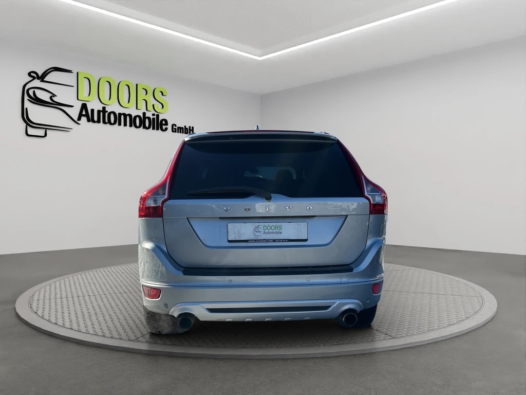 VOLVO XC60 T6 AWD R-Design Geartronic-image-4