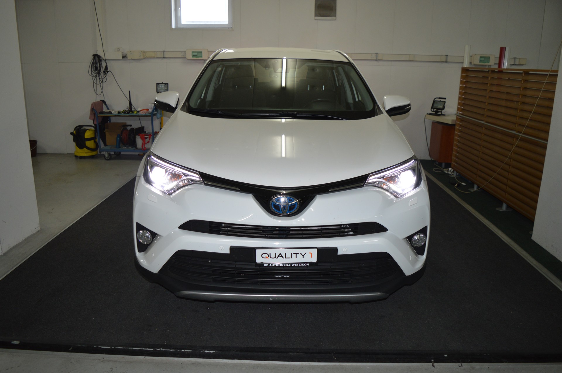 TOYOTA RAV-4 2.5 HSD Trend e-CVT-image-1