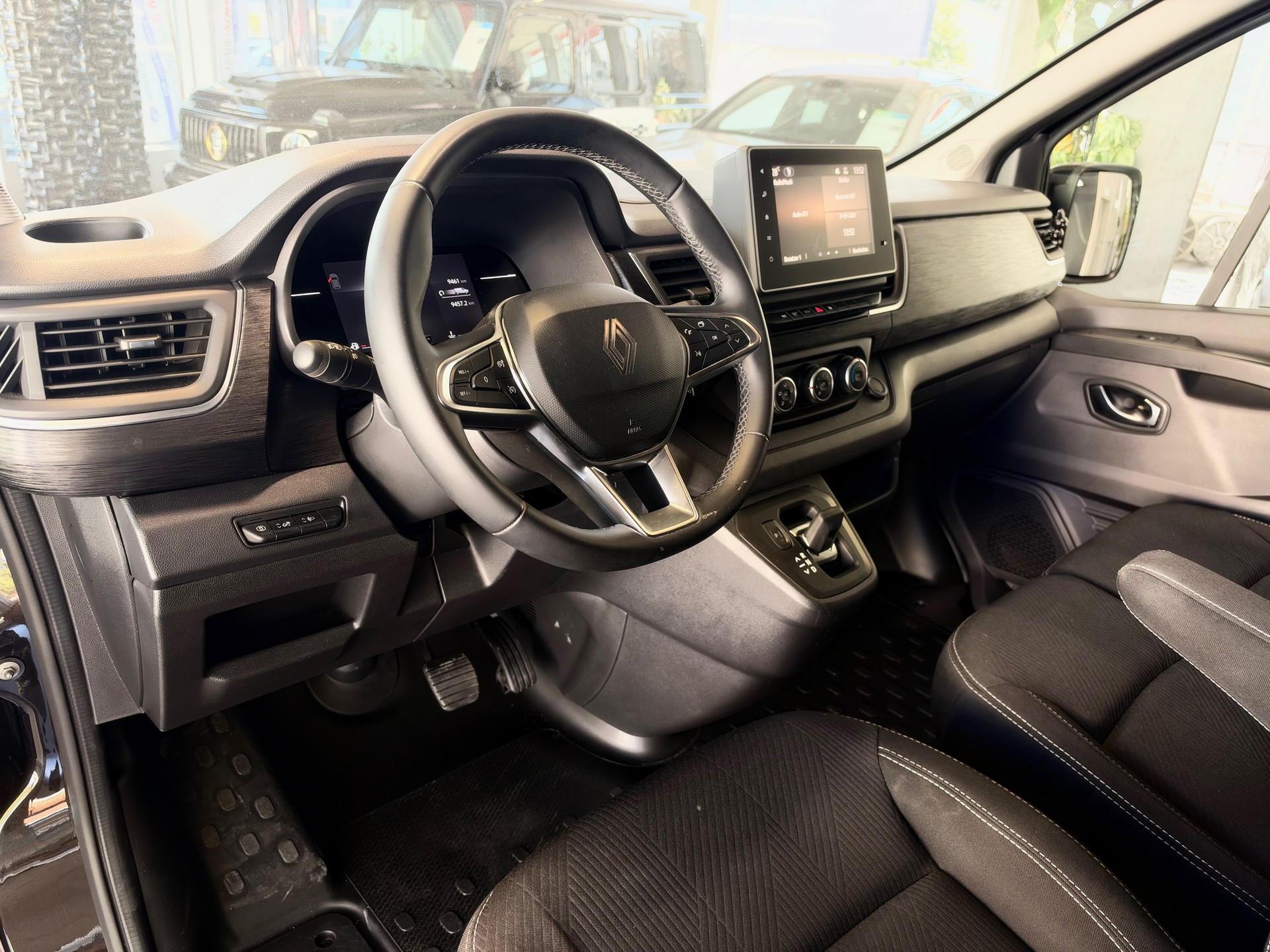 RENAULT Trafic 2.0 Blue dCi 170 Advance L2H1 EDC EN-image-7