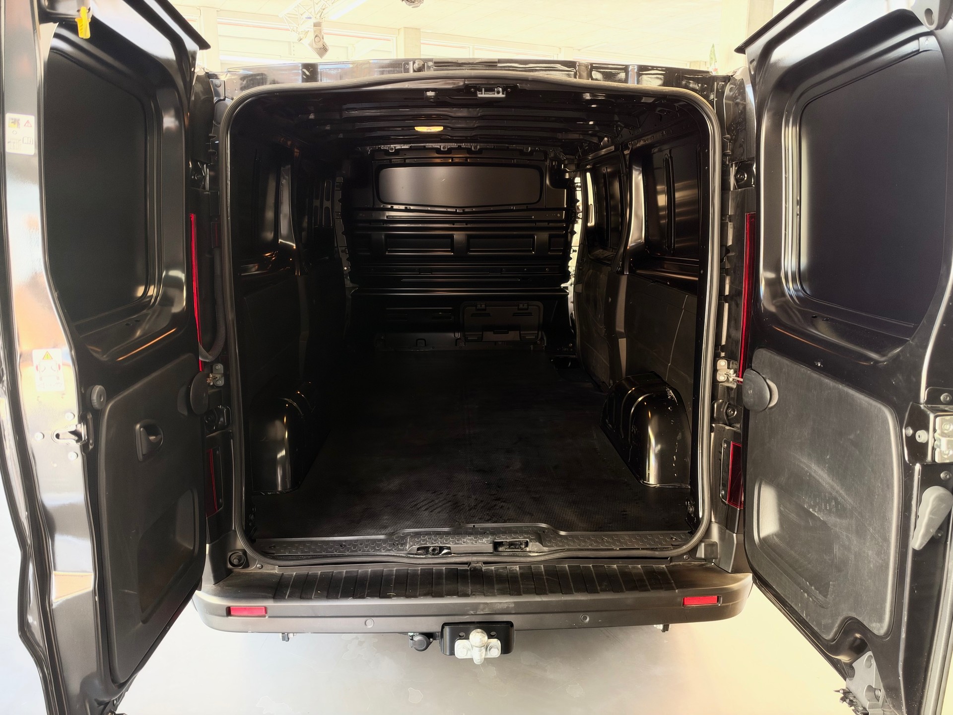 RENAULT Trafic 2.0 Blue dCi 170 Advance L2H1 EDC EN-image-5