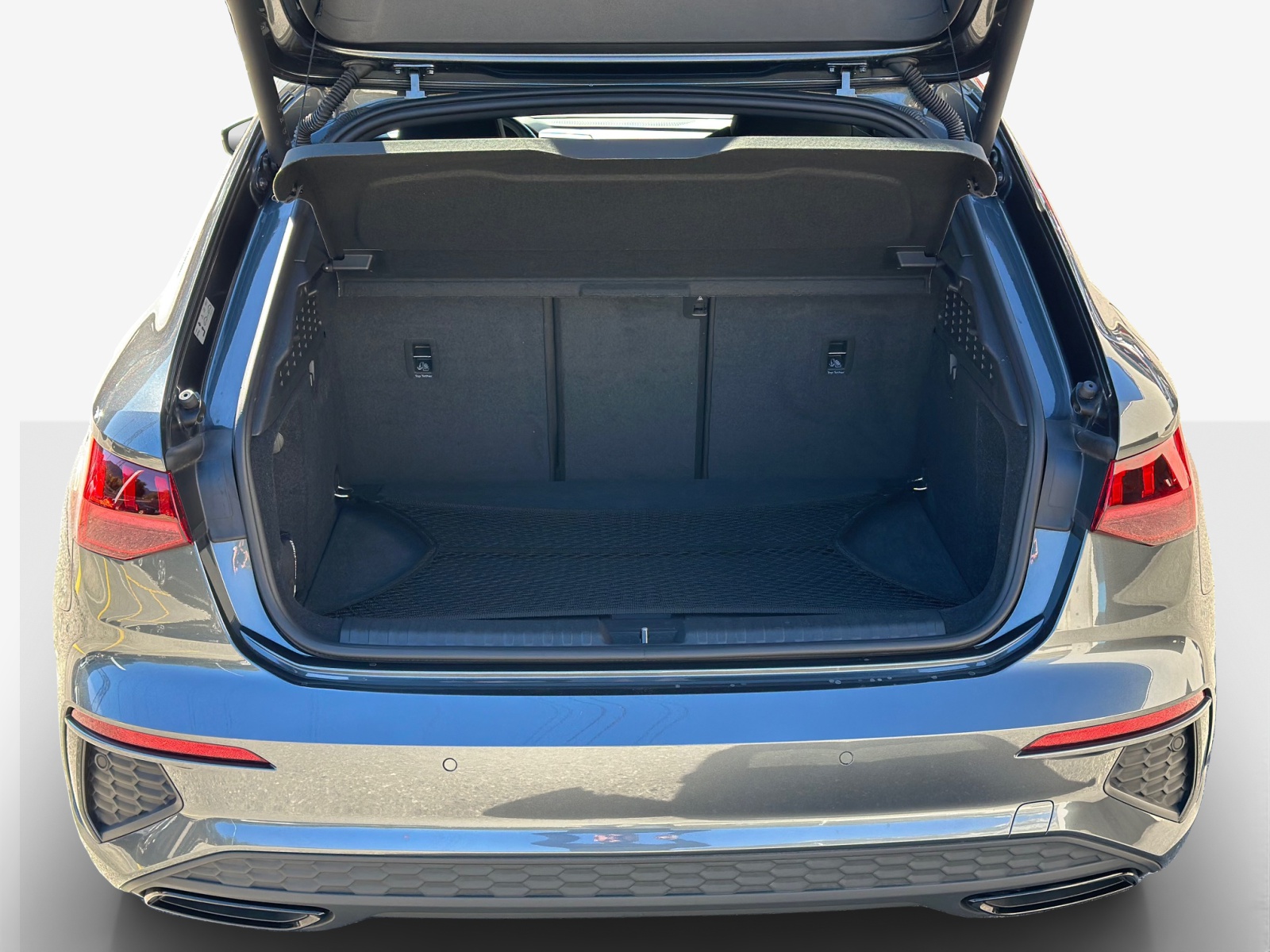 AUDI A3 Sportback 40 TFSI S line quattro S-tronic-image-12