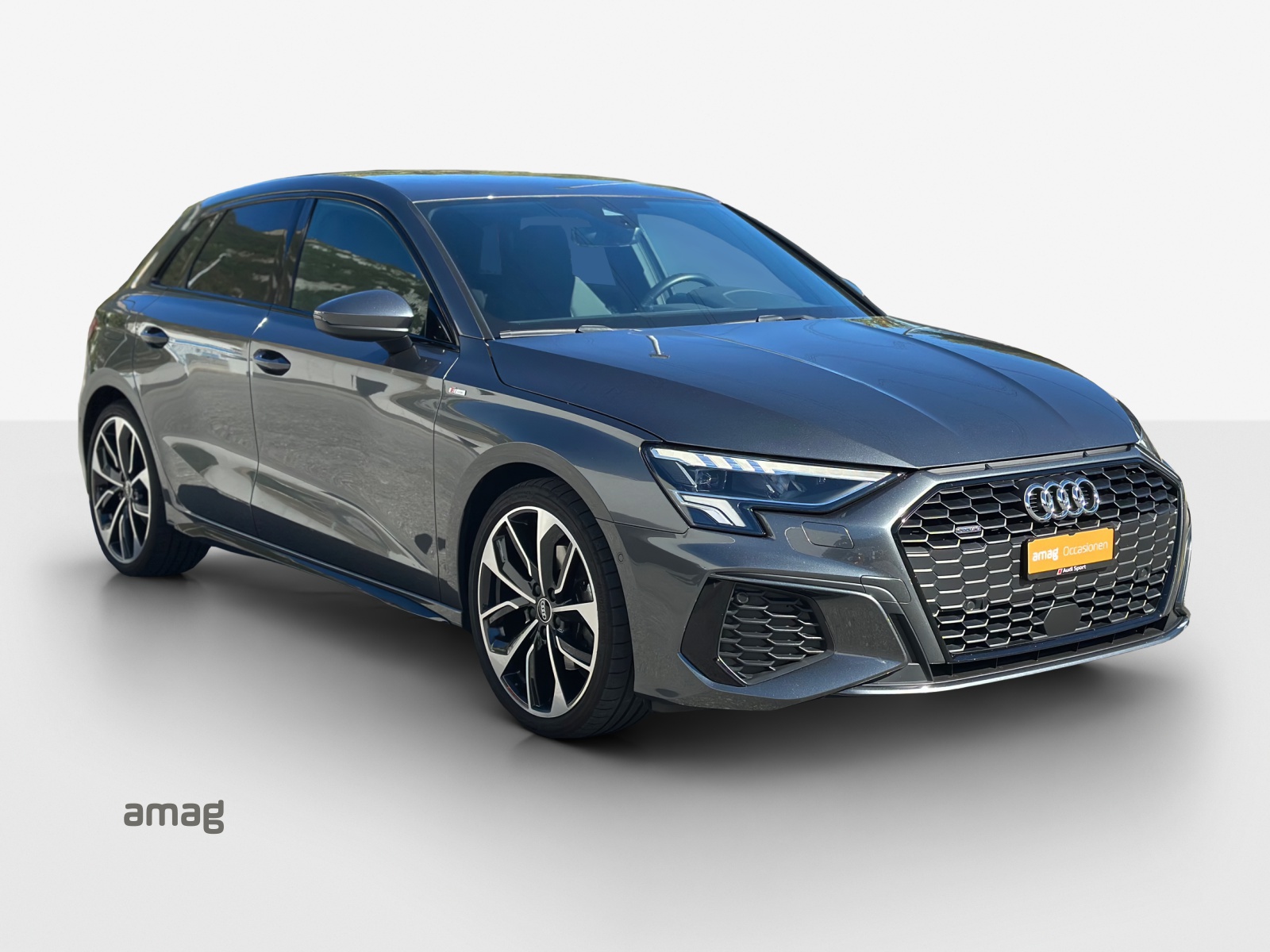 AUDI A3 Sportback 40 TFSI S line quattro S-tronic-image-5