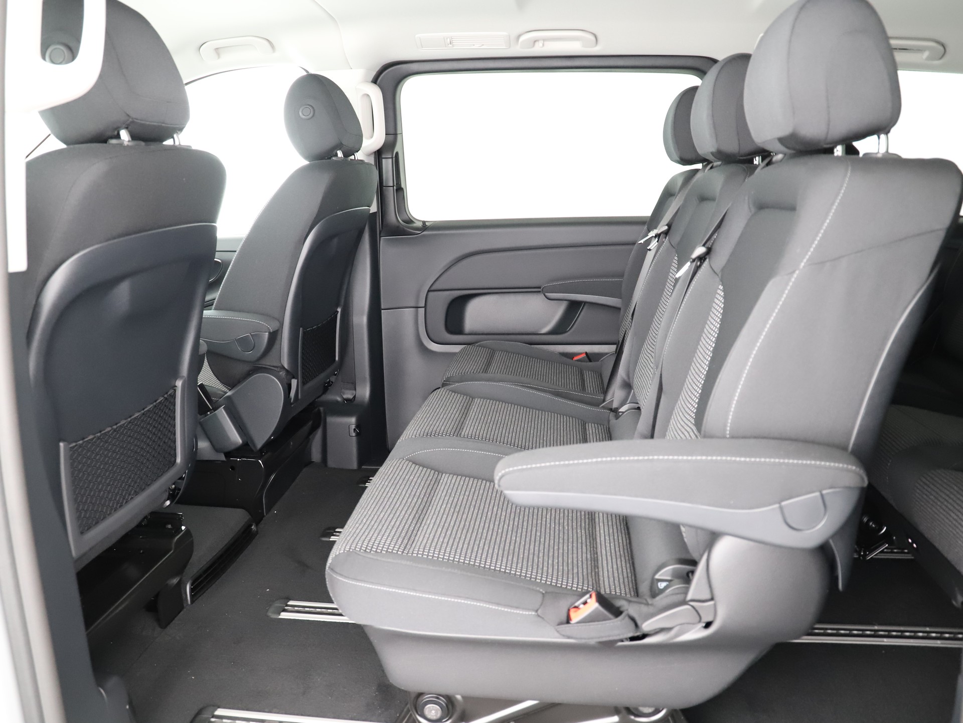 MERCEDES-BENZ V 250 d lang 4M Trend-image-9