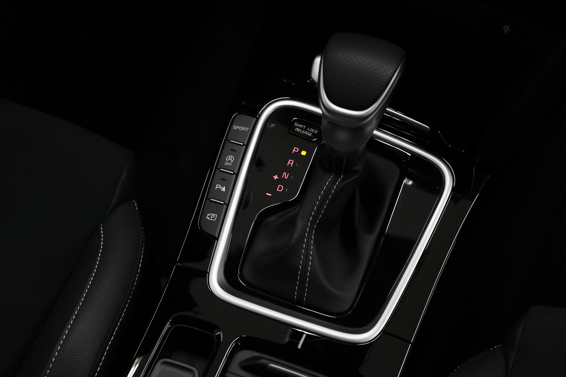 KIA Ceed SW 1.5 T-GDi GT-Line-image-22