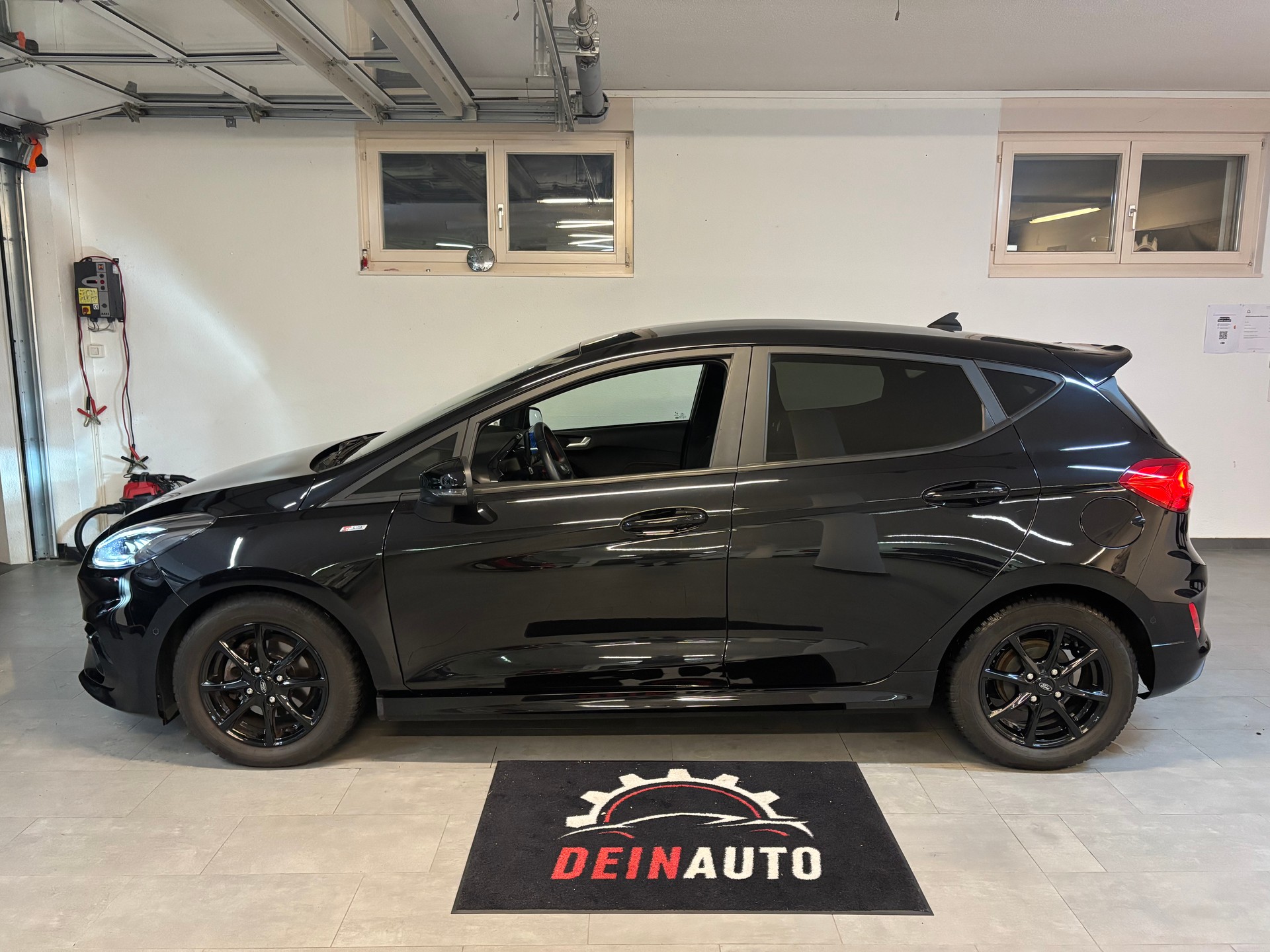 FORD Fiesta 1.0 SCTi ST Line X Automat-image-1