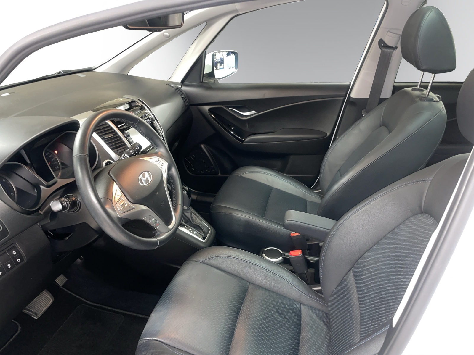 HYUNDAI iX20 1.6 Vertex Automatic-image-8