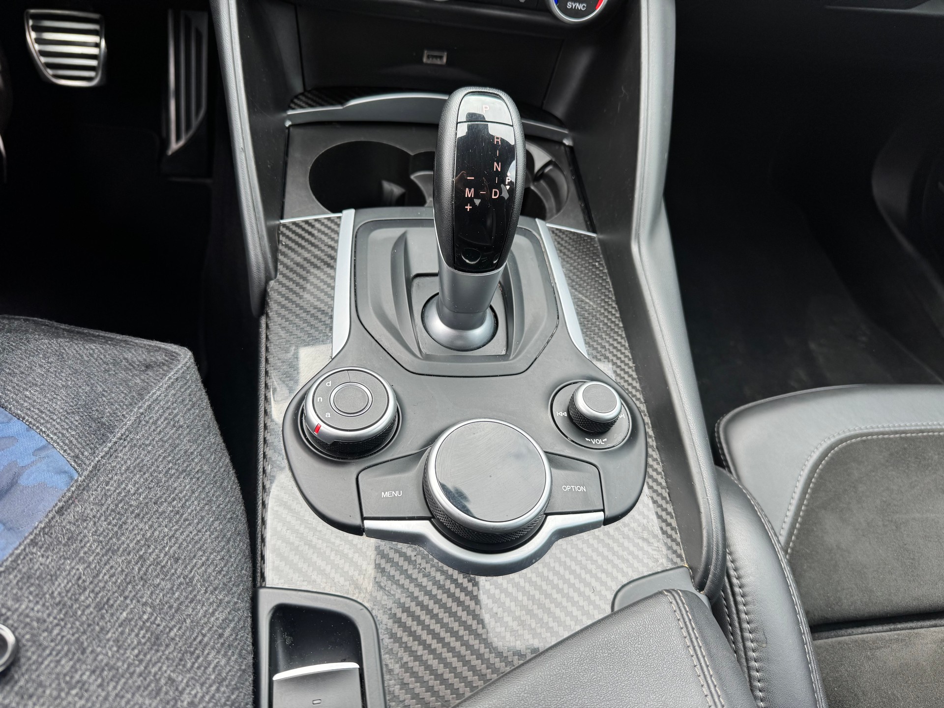 ALFA ROMEO Giulia 2.0 Veloce TI Q4 Automatic-image-21