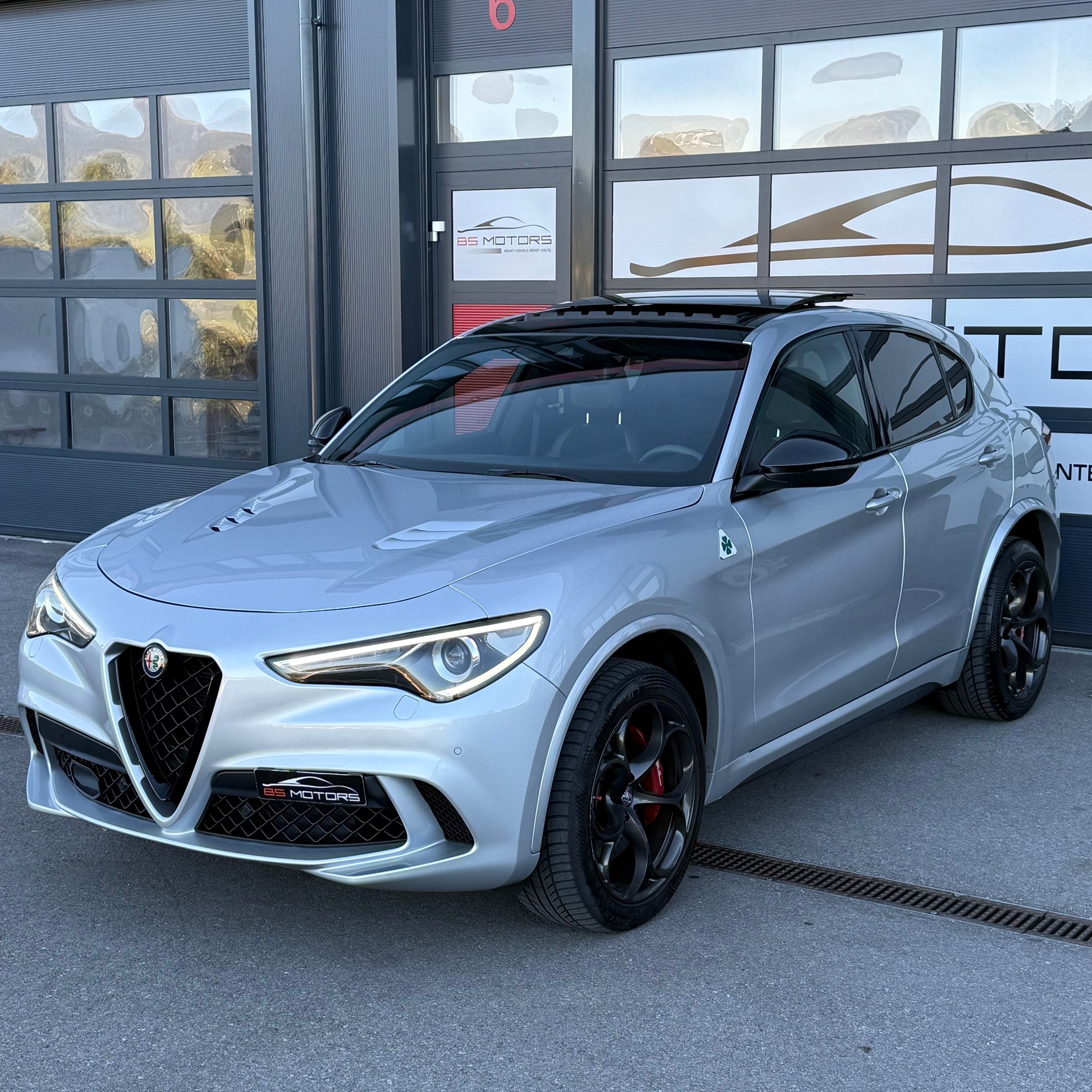 ALFA ROMEO Stelvio 2.9 V6 Quadrifoglio Q4 Automatic-image-3