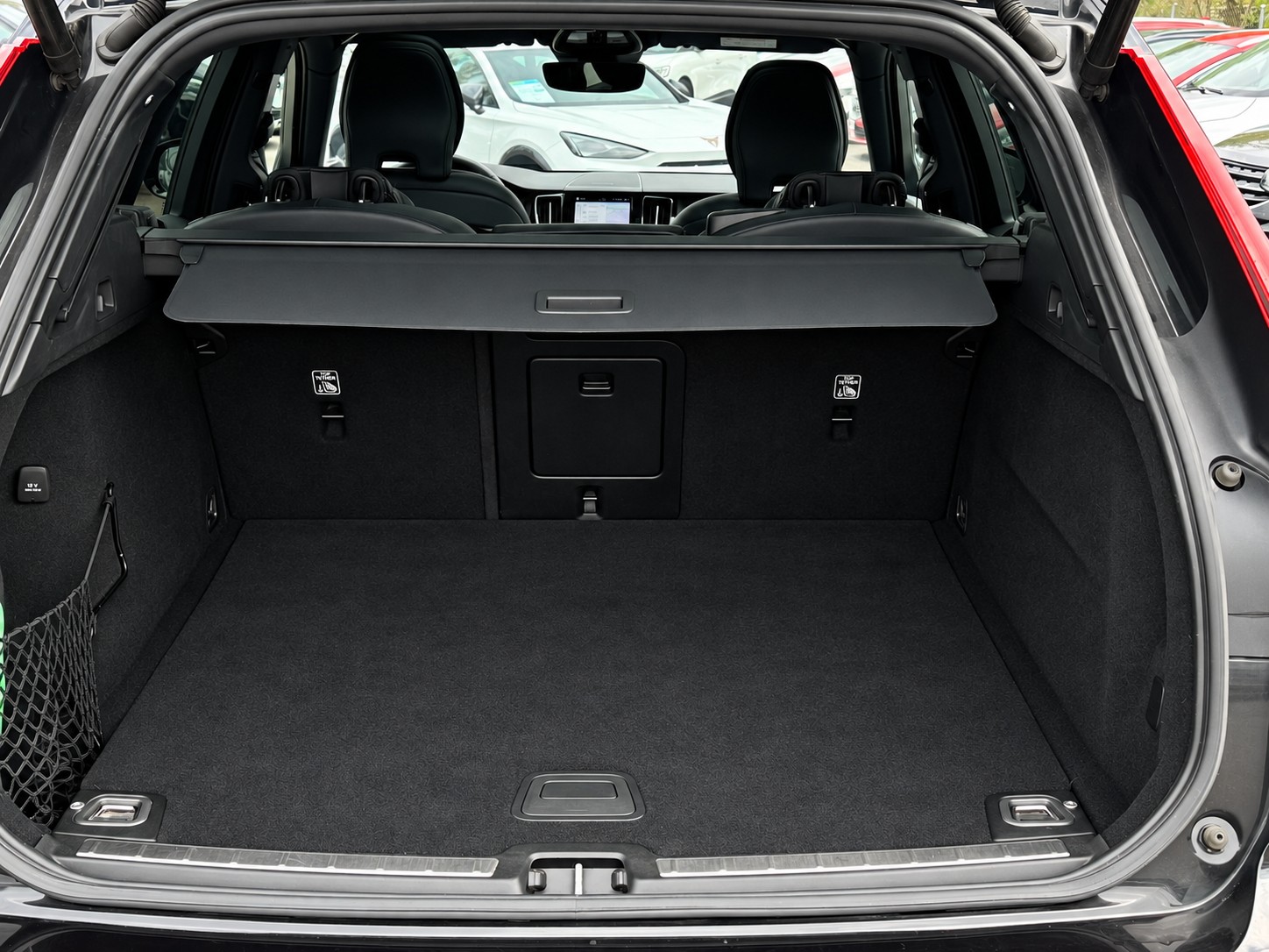 VOLVO XC60 B5 Diesel Mild Hybrid AWD Ultimate Dark Geartronic * CH-Fahrzeug * Frisch ab MFK *-image-24