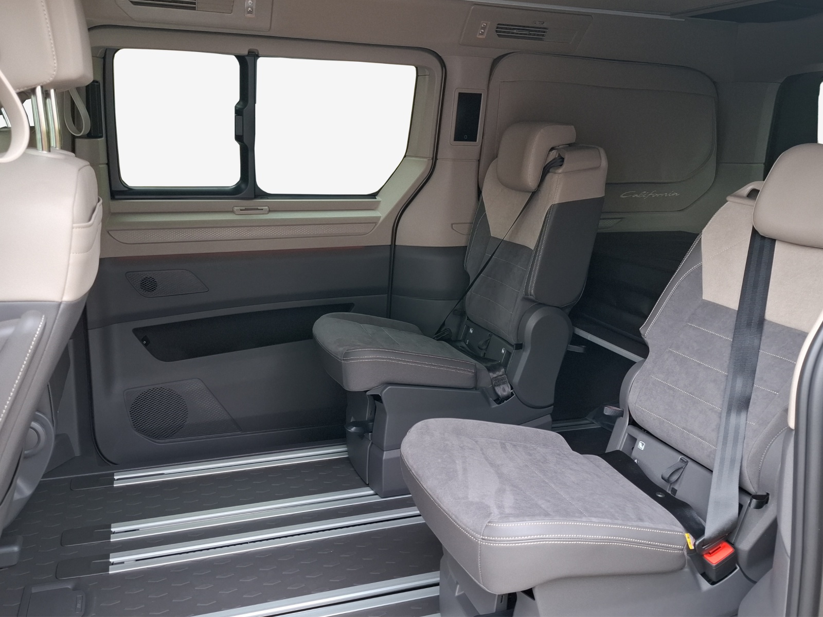 VW California eHybrid Beach Tour Liberty 4Motion-image-11