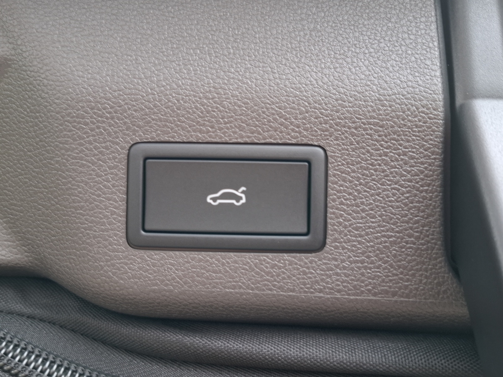 VW California eHybrid Beach Tour Liberty 4Motion-image-15