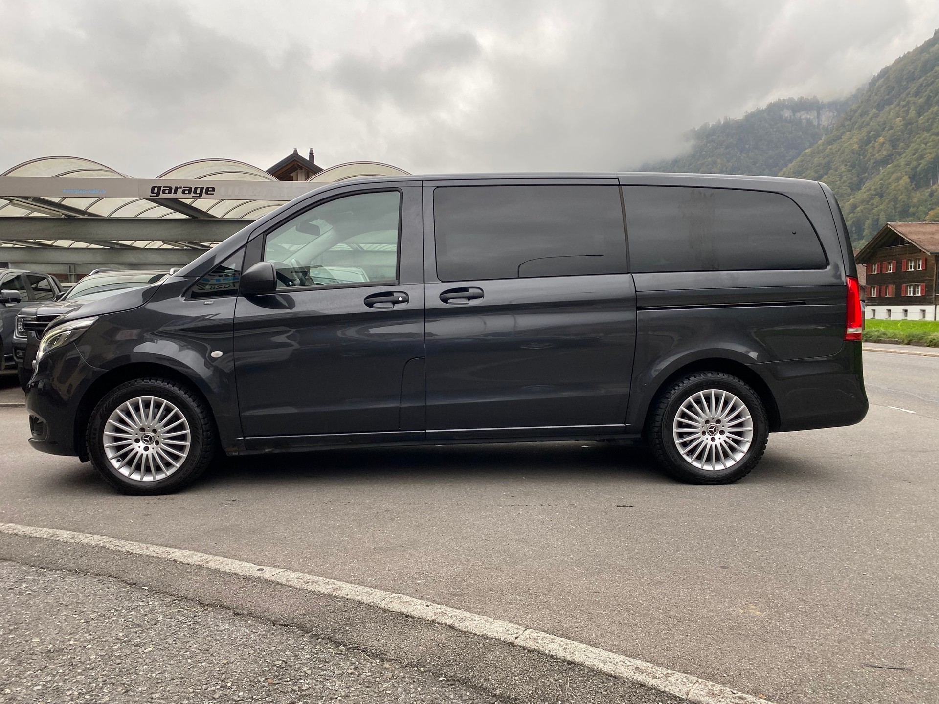 MERCEDES-BENZ Vito 116 CDI Lang Select Tourer 4Matic 9G-Tronic