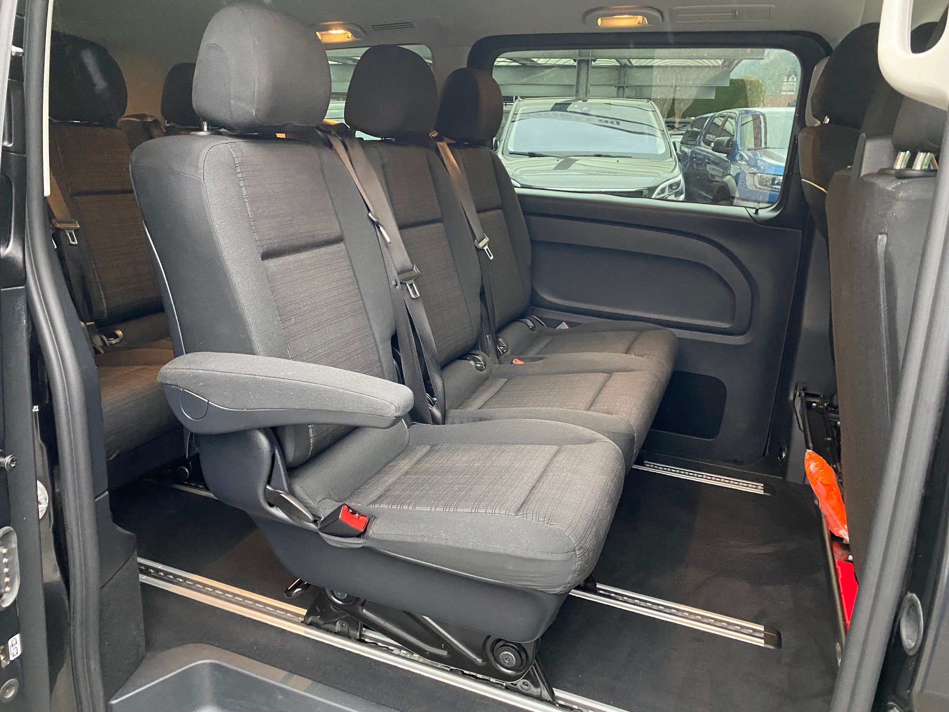 MERCEDES-BENZ Vito 116 CDI Lang Select Tourer 4Matic 9G-Tronic-image-7