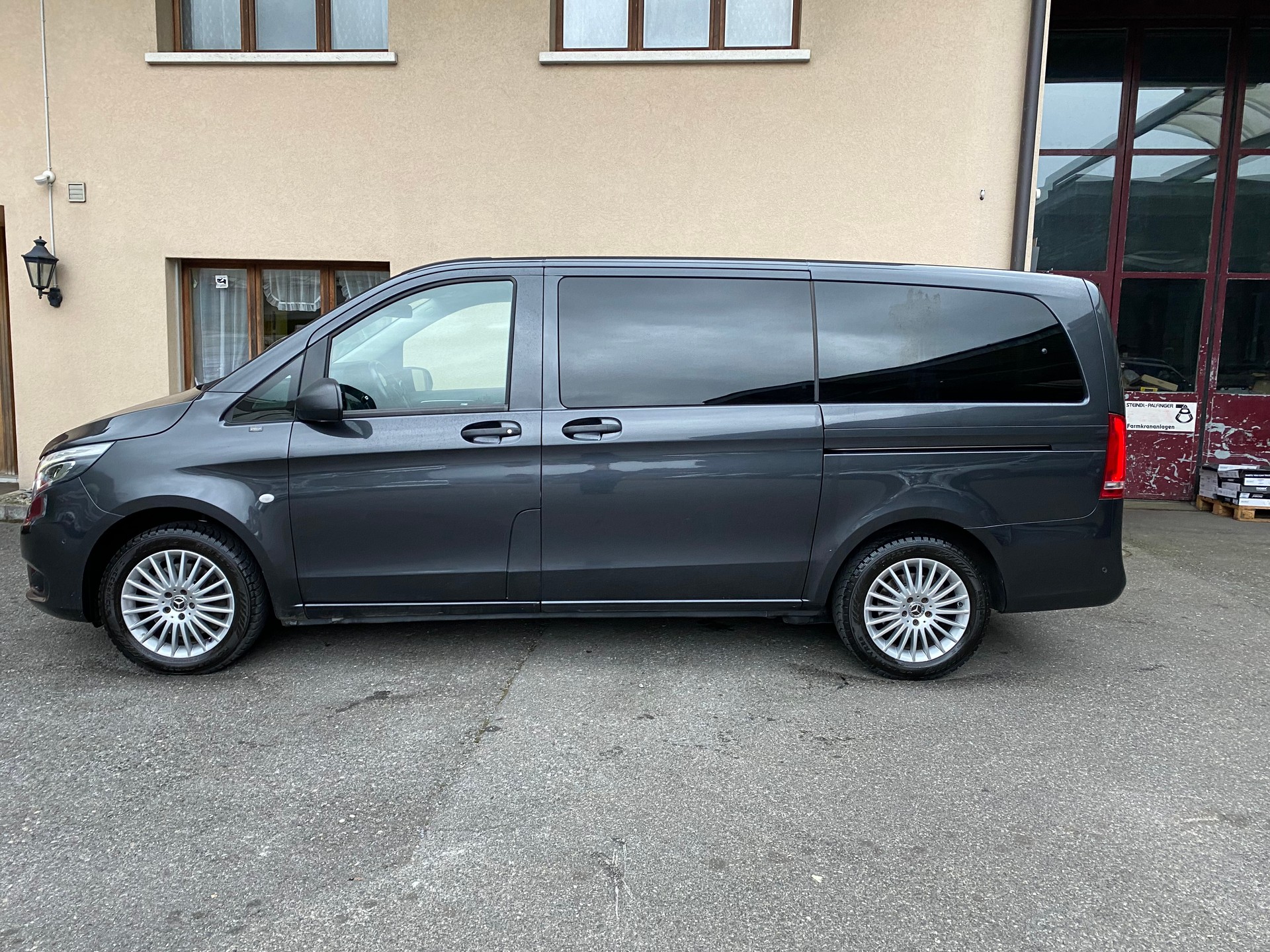 MERCEDES-BENZ Vito 116 CDI Lang Select Tourer 4Matic 9G-Tronic-image-11