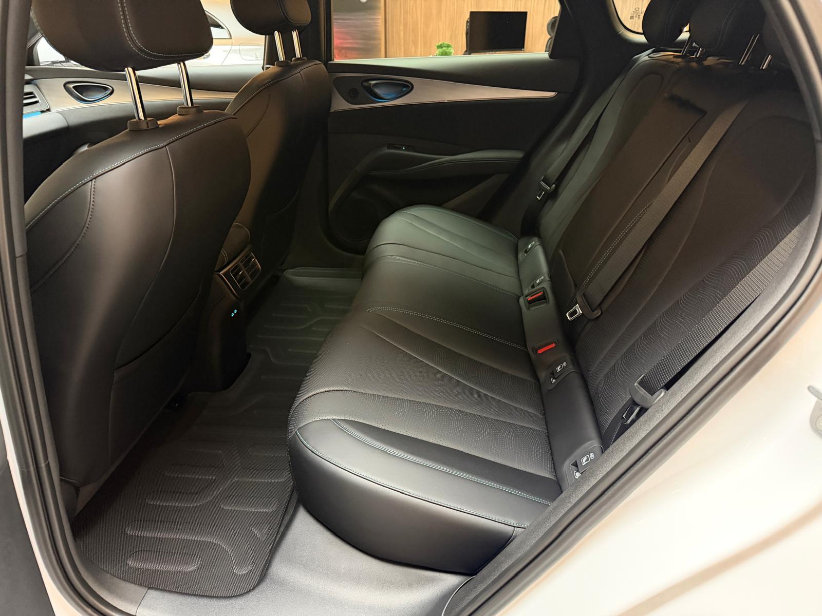 BYD Seal 6 DM-i Touring Comfort-image-18
