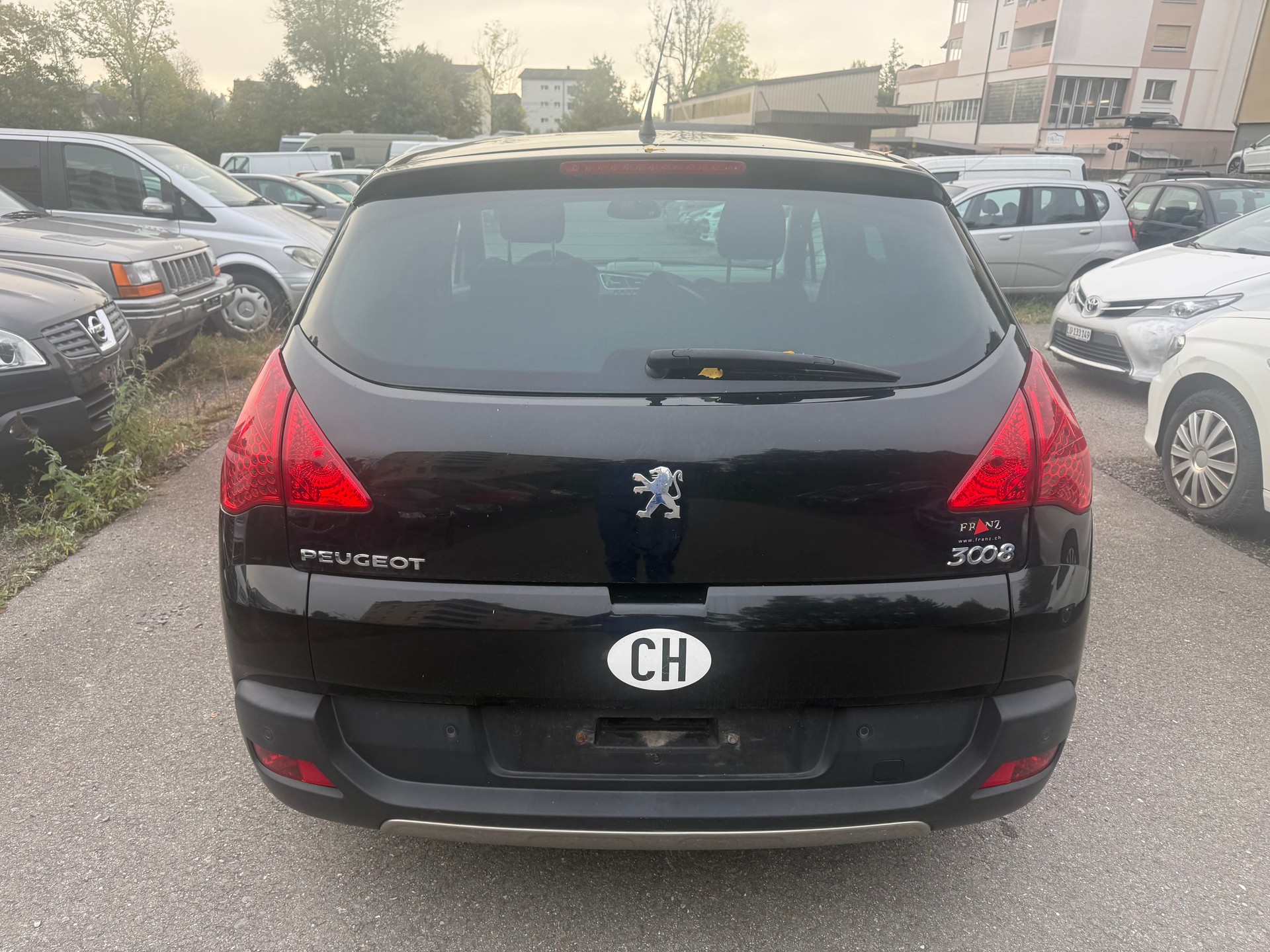 PEUGEOT 3008 2.0 HDI Style Tiptronic-image-6
