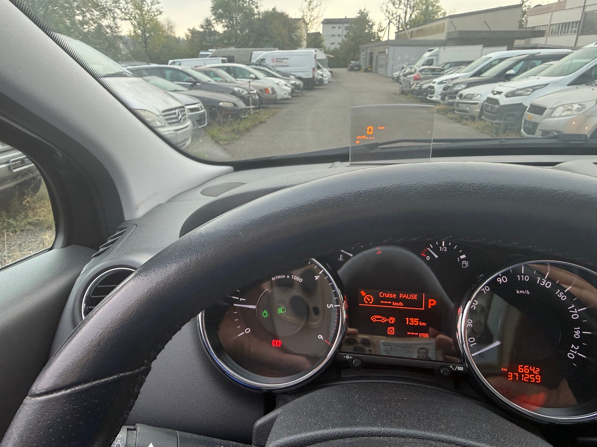 PEUGEOT 3008 2.0 HDI Style Tiptronic-image-11