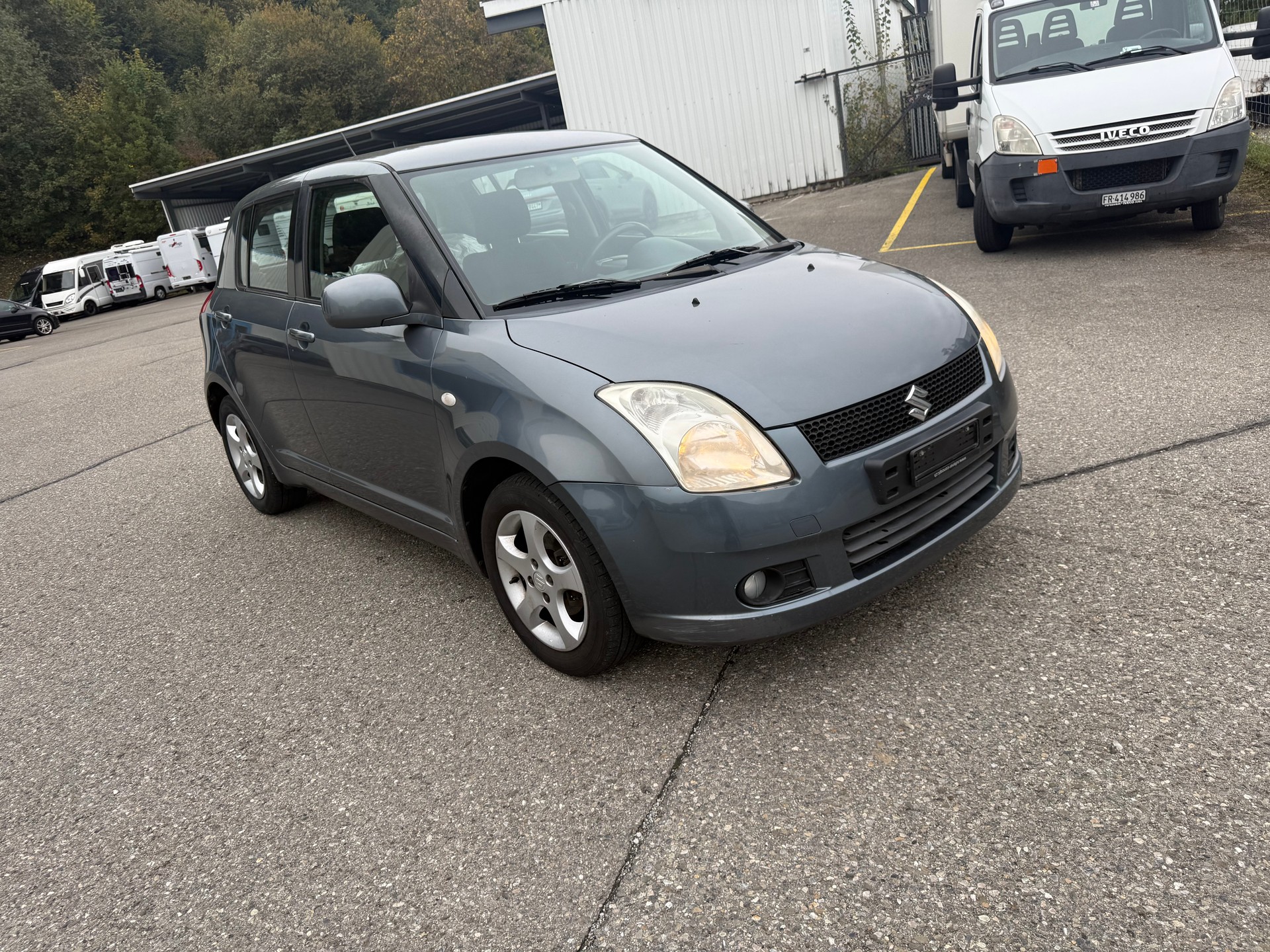 SUZUKI Swift 1.3i 16V GL Top 4x4-image-2