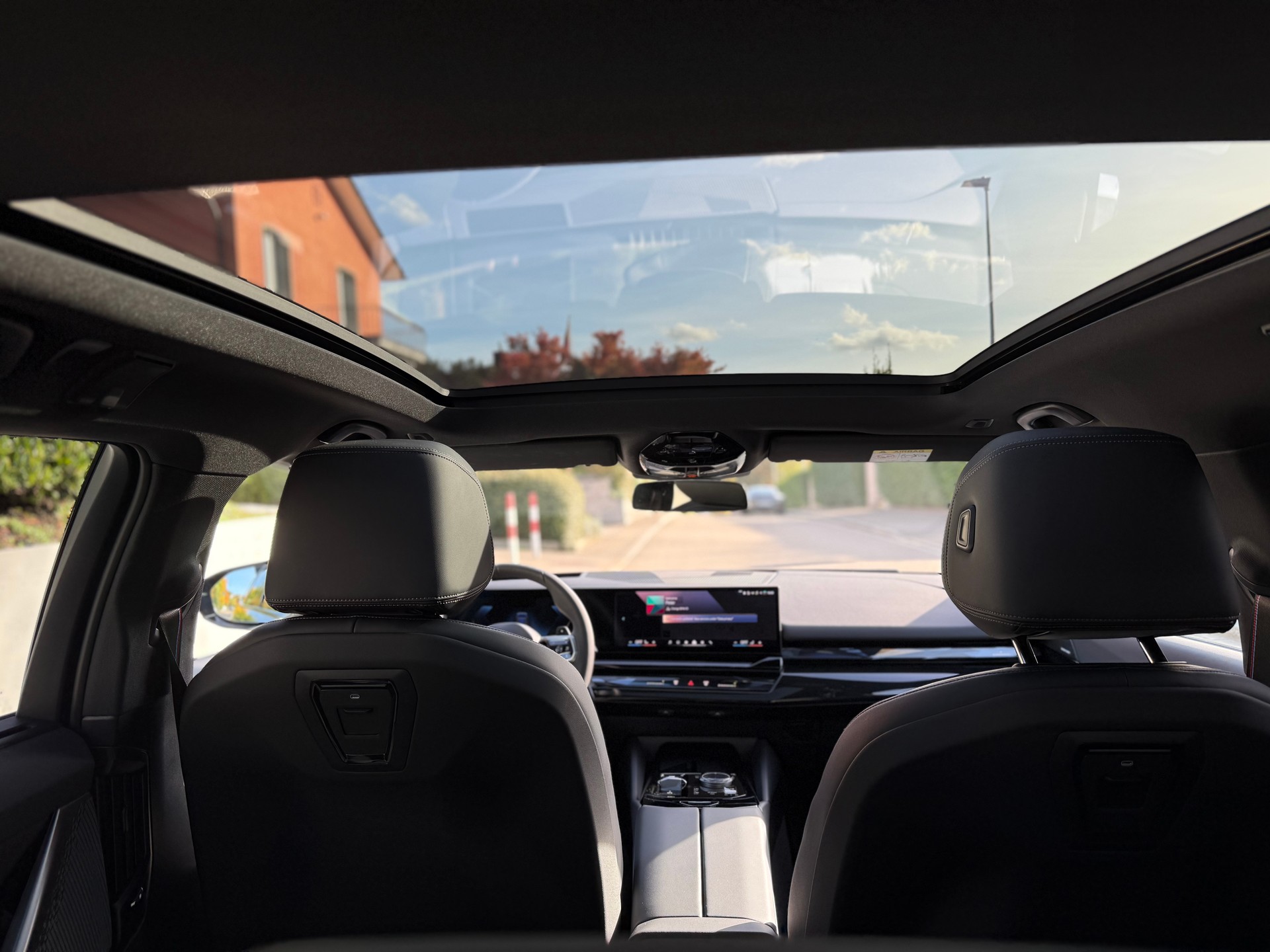 BMW 550e xDrive Touring M Sport Pro - inkl. Winterräder-image-8