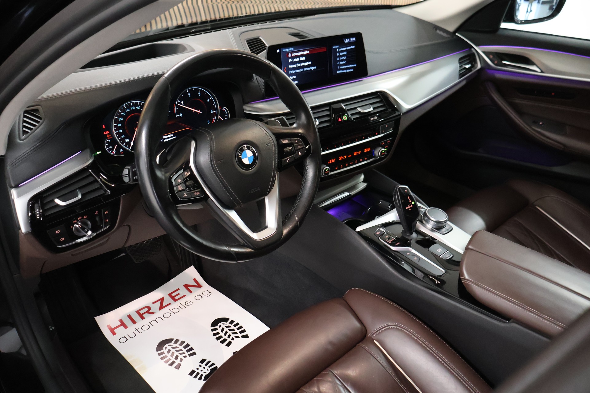 BMW 520d xDrive Sport Line Steptronic-image-9