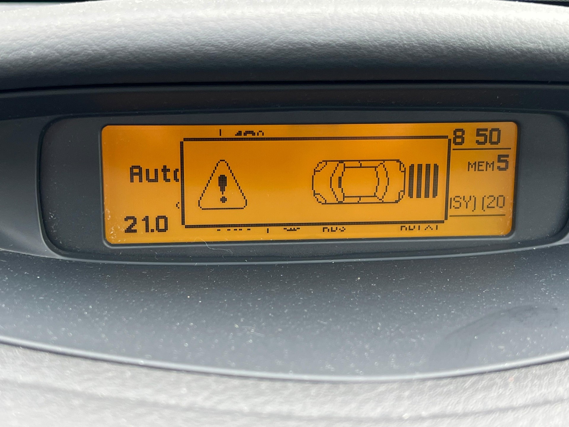 CITROEN C5 2.0i 16V Exclusive-image-18