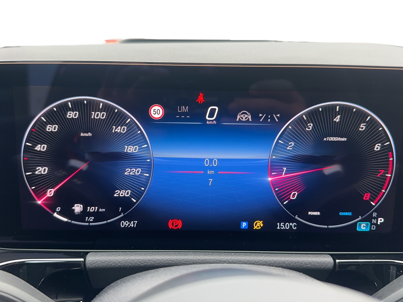 MERCEDES-BENZ B 250 4Matic 8G-DCT-image-11