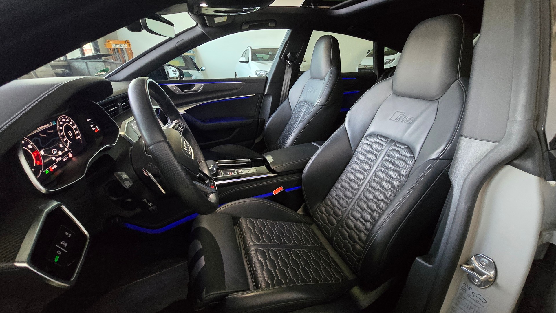AUDI RS7 Sportback MHEV-image-12
