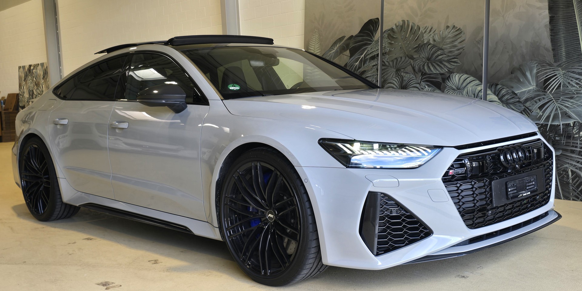 AUDI RS7 Sportback MHEV-showroom-element-1