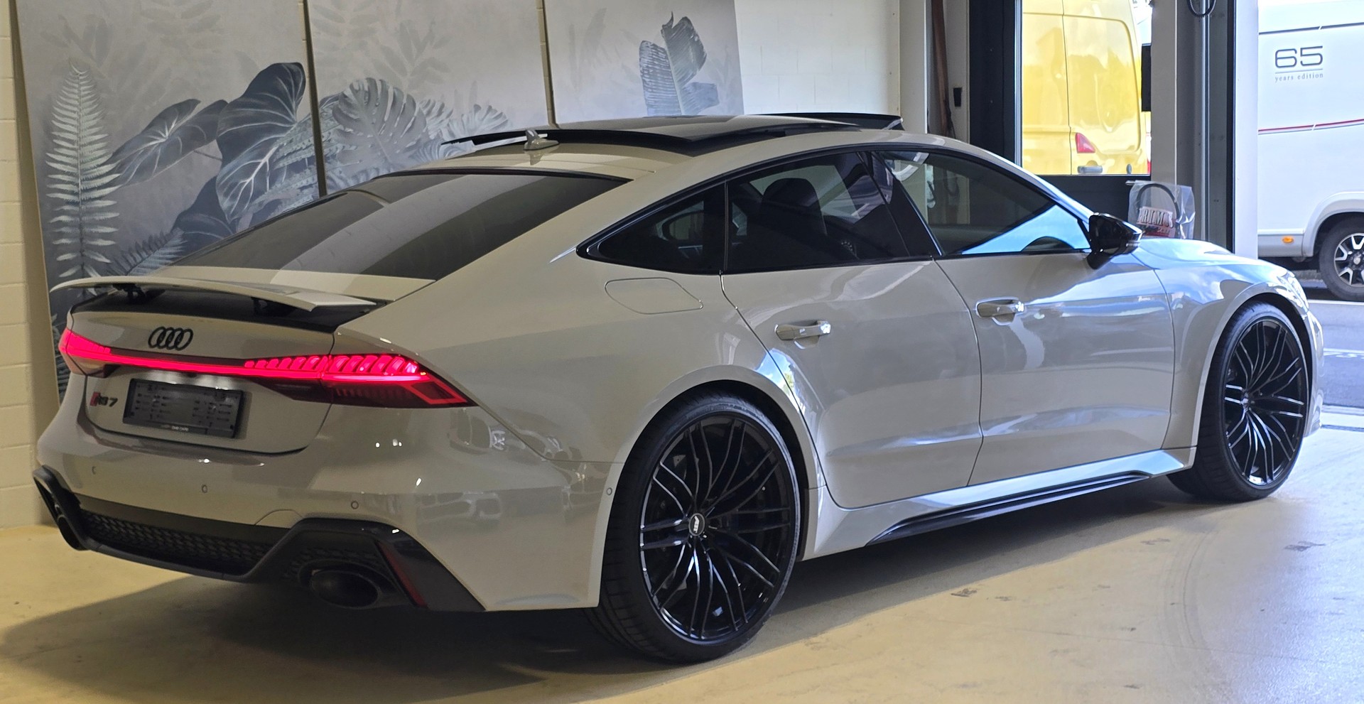 AUDI RS7 Sportback MHEV-showroom-element-3