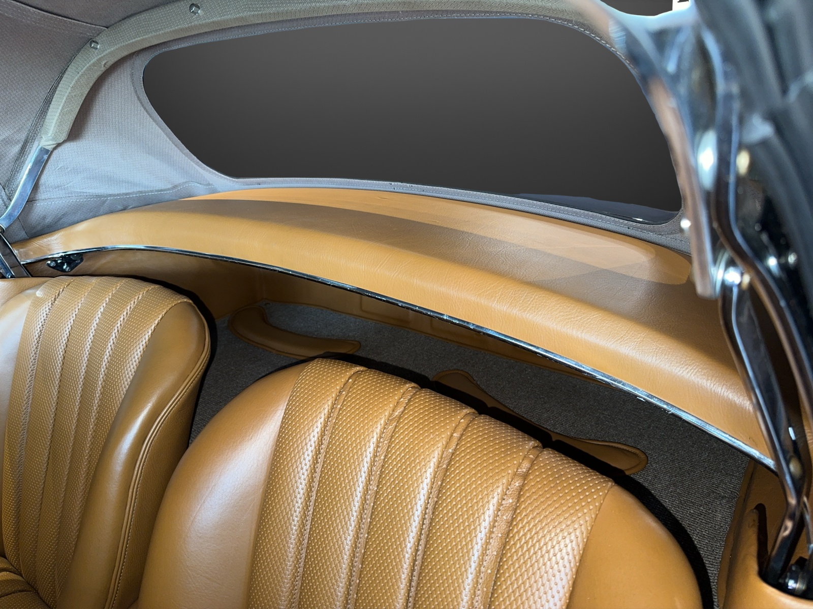 MERCEDES-BENZ 300 SL Roadster-image-8