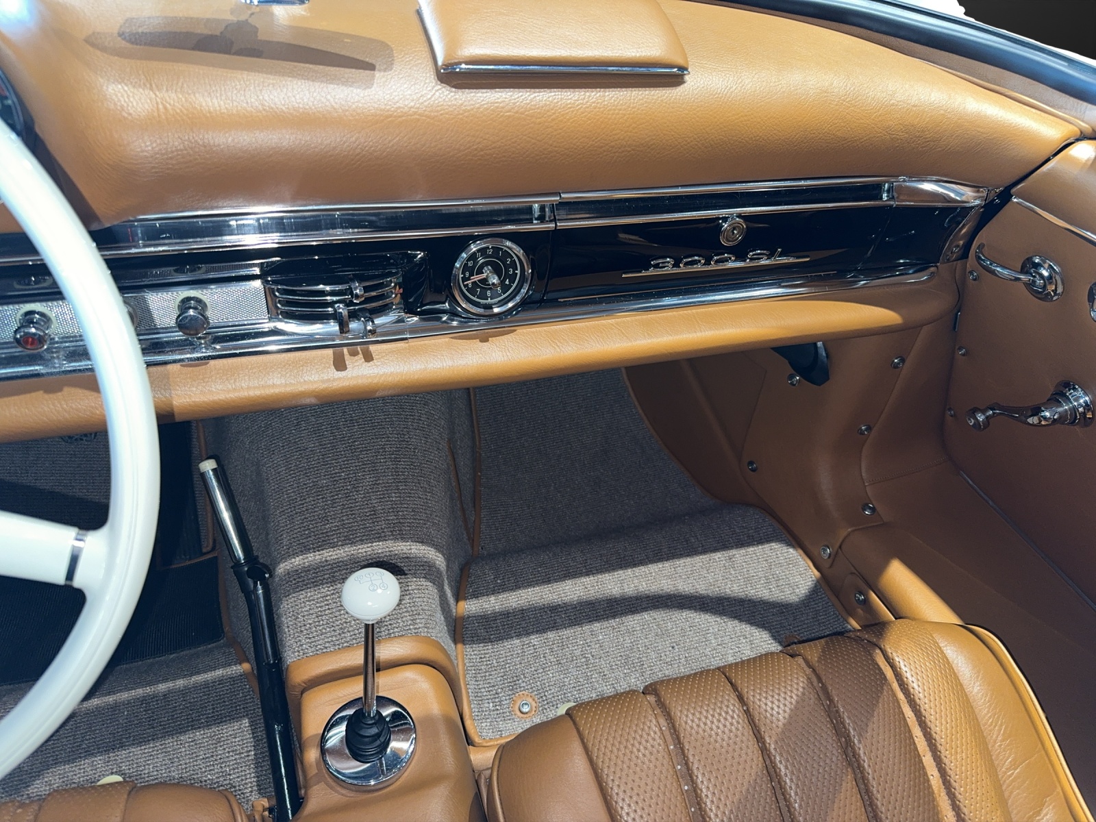 MERCEDES-BENZ 300 SL Roadster-image-11