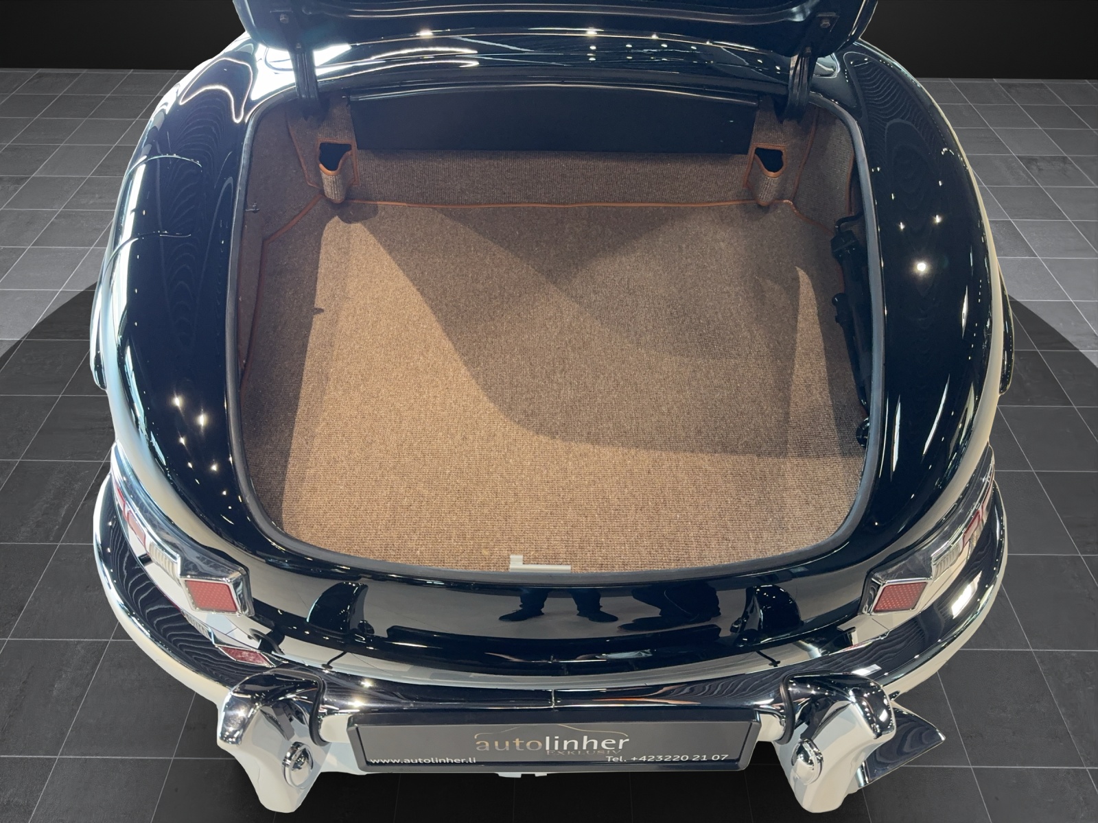MERCEDES-BENZ 300 SL Roadster-image-12
