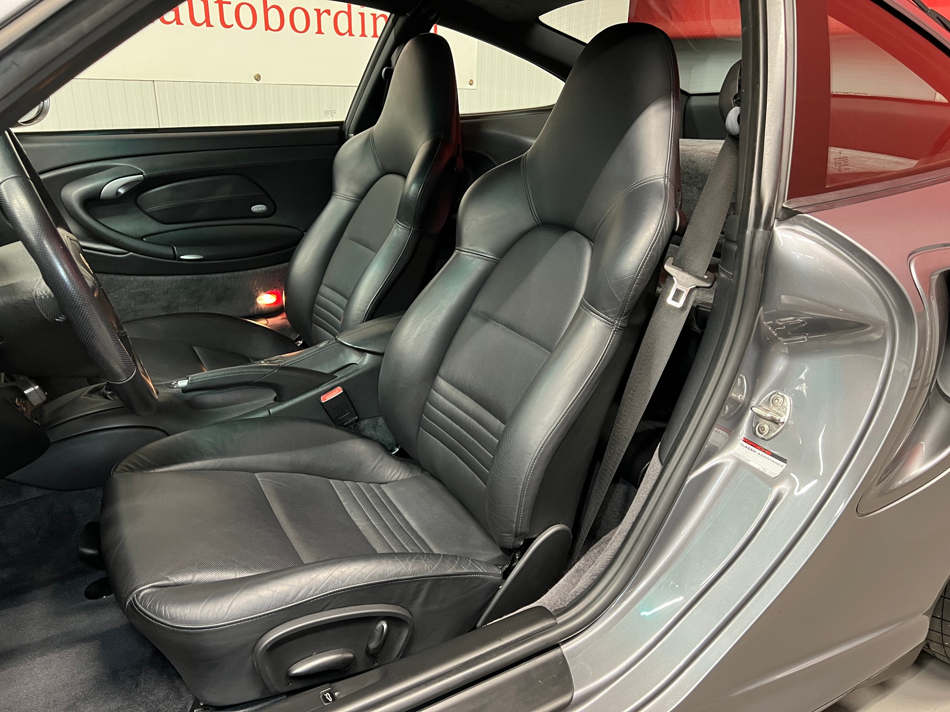 PORSCHE 911 Turbo S „Sealgrau metallic“-image-5