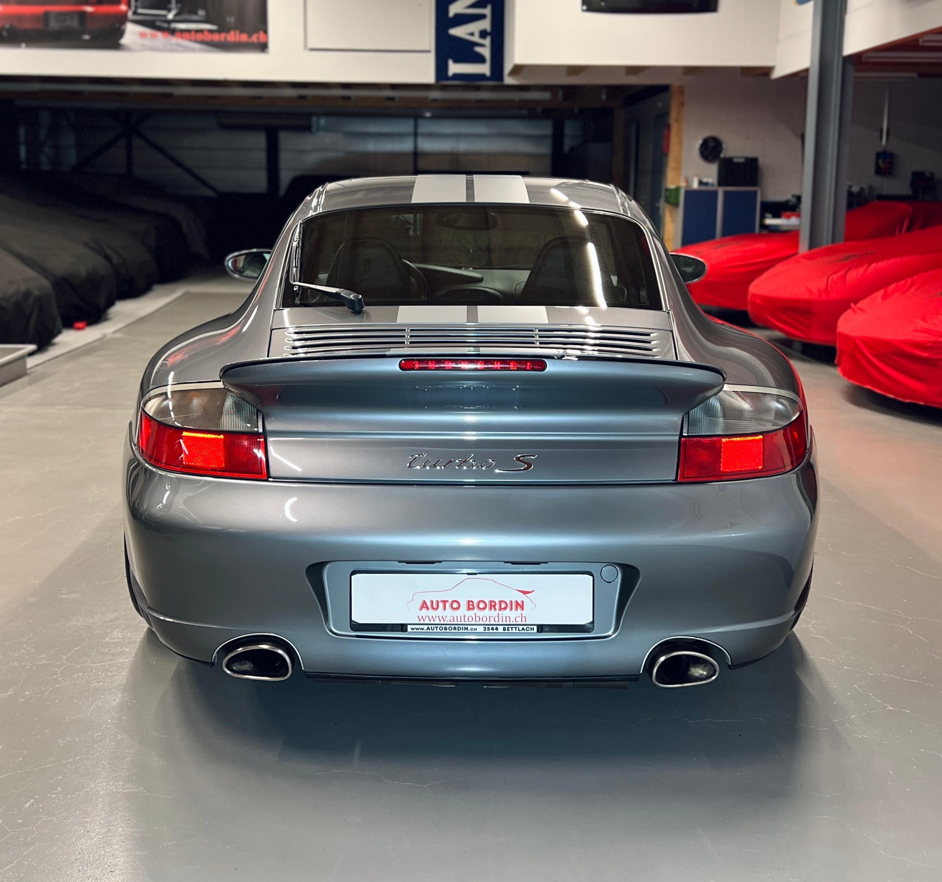 PORSCHE 911 Turbo S „Sealgrau metallic“-image-10