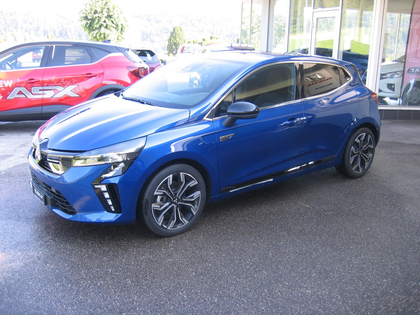 MITSUBISHI COLT 1.6 HEV Intense-image-1