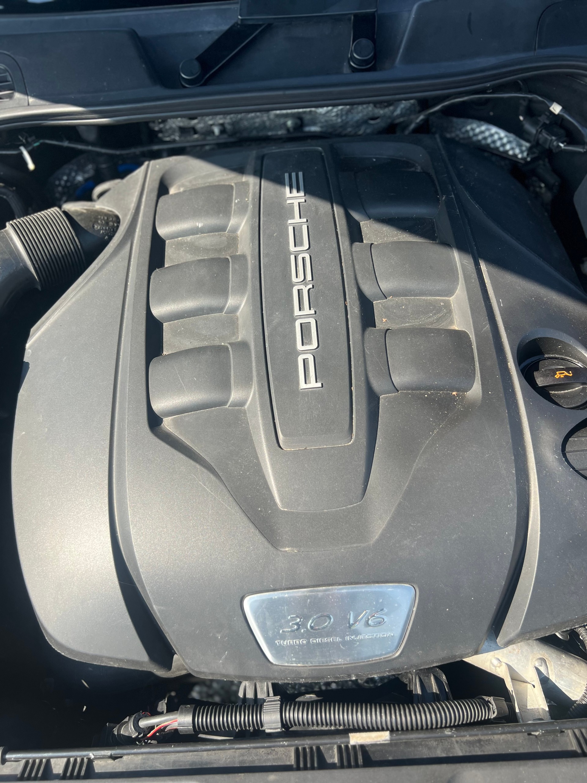 PORSCHE Cayenne Diesel-image-16