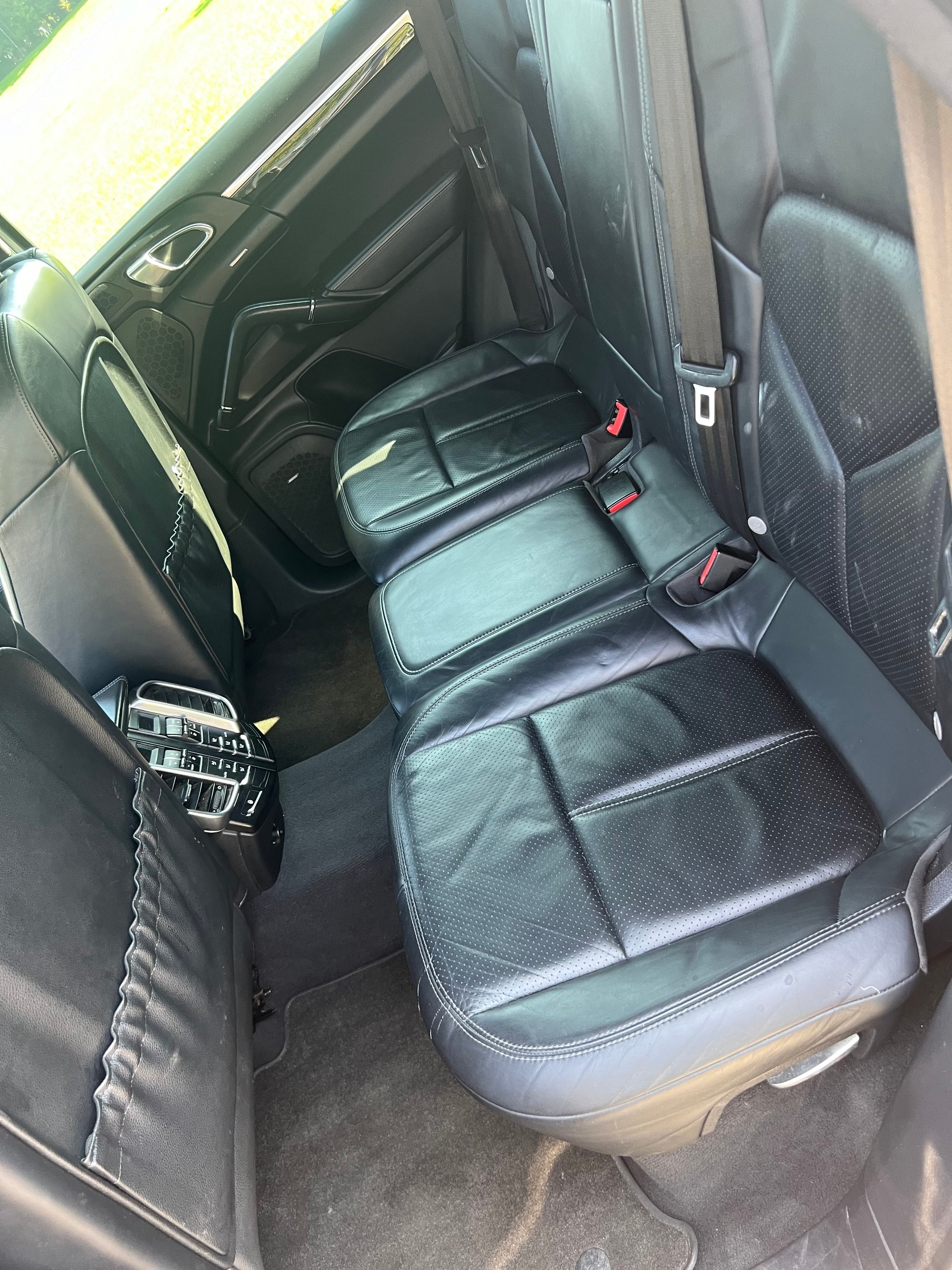 PORSCHE Cayenne Diesel-image-9