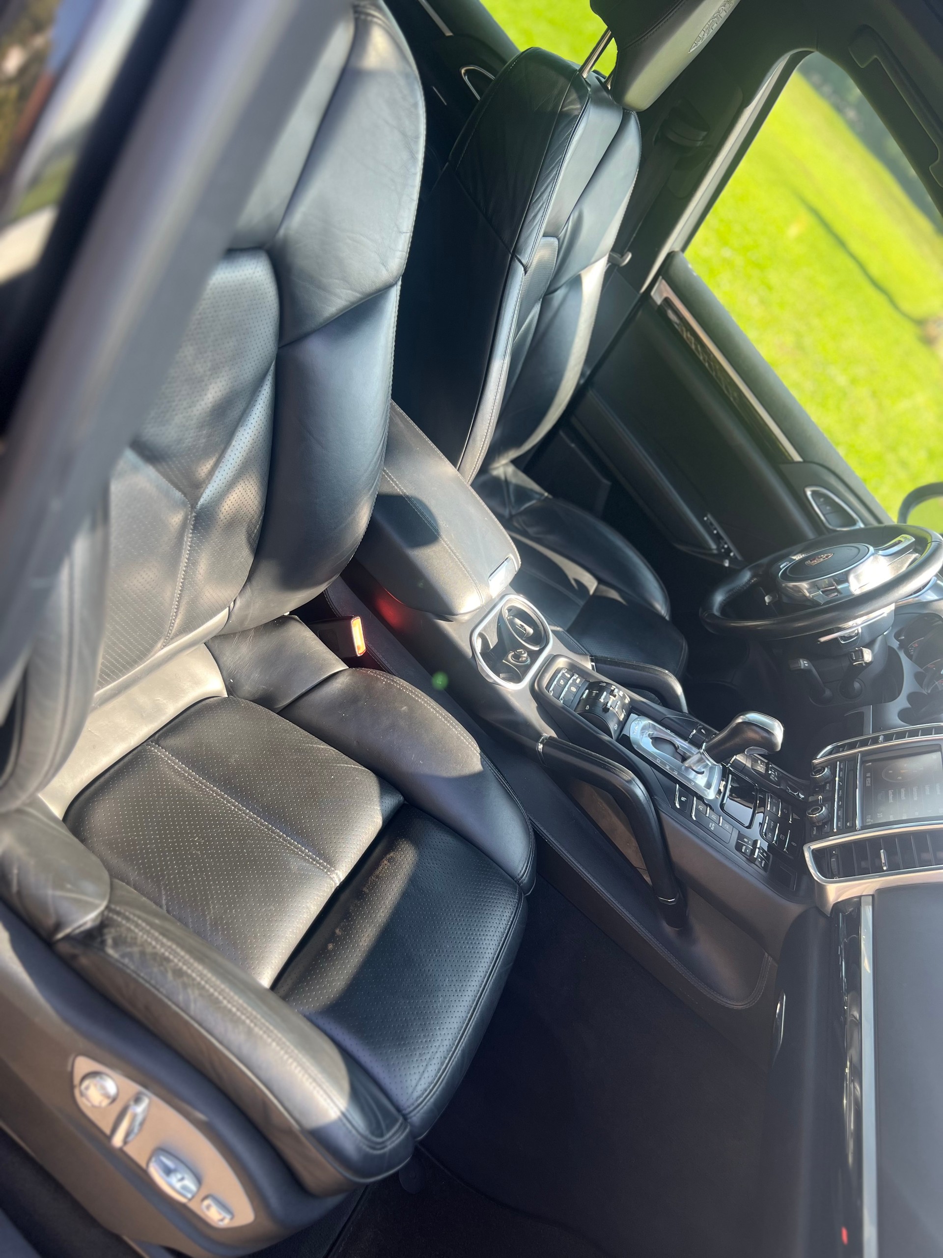 PORSCHE Cayenne Diesel-image-12
