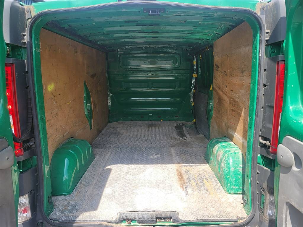 RENAULT Trafic 2.0 dCi 115 2.9t L1H1-image-10